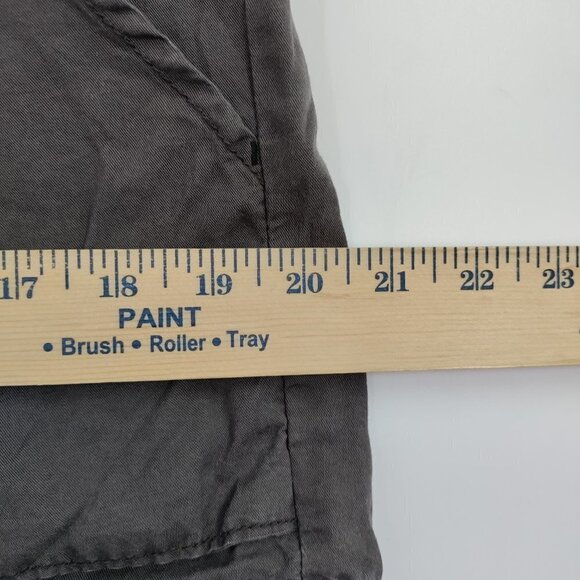 Free People High-Rise 2 Button Mini Shorts Size 6 Women Gray - Picture 6 of 10